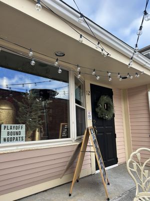 Haute Coffee by null