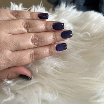 Deja Vu Nail Spa - Magnetic "Cateye" nails - Nail Salons Near Me - Sebastopol, California Deja Vu Nail Spa - Magnetic "Cateye" nails - Nail Salons Near Me - Sebastopol, California