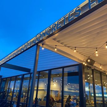 Shake Shack Fishers - Outside - Burgers Near Me - Fishers, Indiana Shake Shack Fishers - Outside - Burgers Near Me - Fishers, Indiana