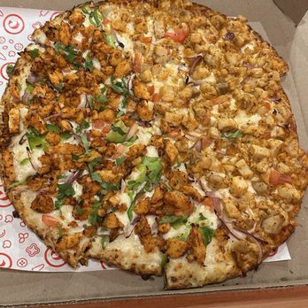 Curry Pizza House Irving - Half 'n' Half Pizza with Tandoori Chicken & Butter Chicken - Pizza Near Me - Irving, Texas Curry Pizza House Irving - Half 'n' Half Pizza with Tandoori Chicken & Butter Chicken - Pizza Near Me - Irving, Texas