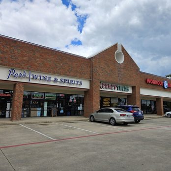 Park Wine And Spirits - Outside - Beer, Wine & Spirits Near Me - Plano, Texas Park Wine And Spirits - Outside - Beer, Wine & Spirits Near Me - Plano, Texas