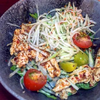 Hideout - chicken papaya salad - Bars Near Me - Honolulu, Hawaii