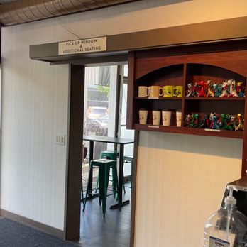 Sirena Gelato - Interior - Ice Cream & Frozen Yogurt Near Me - Kirkland, Washington