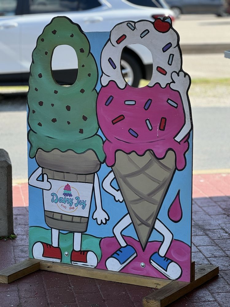Dairy Joy Logo