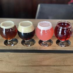 Recon Brewing at Hastings - Flight.