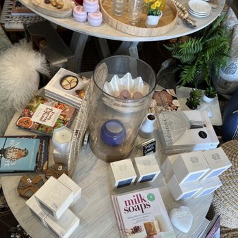 Ikat & Pearls Boutique - Home Decor Near Me - Ojai, California Ikat & Pearls Boutique - Home Decor Near Me - Ojai, California