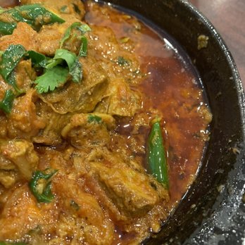 Lahore's Premium Kabab House - Thick layer of oil in this dish.  Karahi gosht - Pakistani Near Me - Markham, Ontario