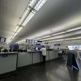 DMV Office - Hollywood - Inside DMV - Departments of Motor Vehicles Near Me - Los Angeles, California DMV Office - Hollywood - Inside DMV - Departments of Motor Vehicles Near Me - Los Angeles, California