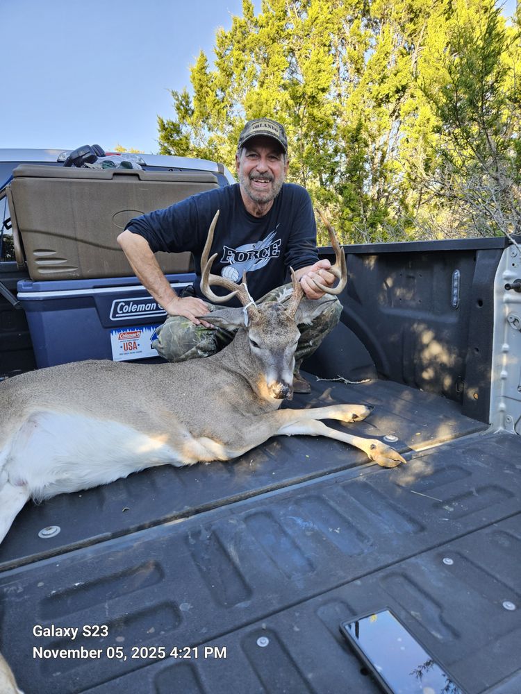 Mountain Creek Ranches Hunting Club Logo