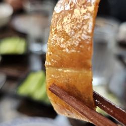 Mott 32 - Crispy duck skin