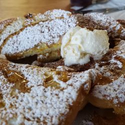 Grizzly Manor Cafe - French toast woot
