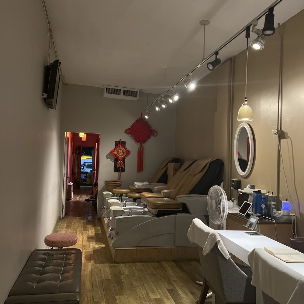Fall Spa Massage - Massage Near Me - Palm Springs, California Fall Spa Massage - Massage Near Me - Palm Springs, California