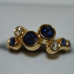 Attoe Jewellery - 18ct yellow gold sapphire and diamond bubble ring made by Richard Attoe