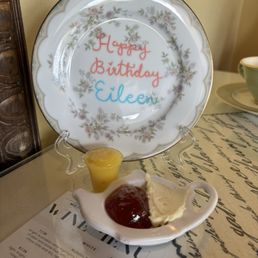 Happy Birthday Welcome Plate Happy Birthday Welcome Plate