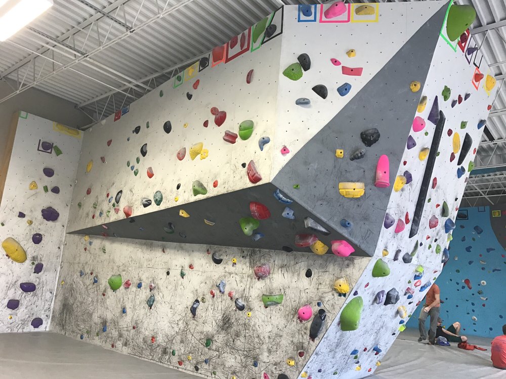 URBANA BOULDERS Updated October 2024 19 Reviews 1502 N Cunnungham