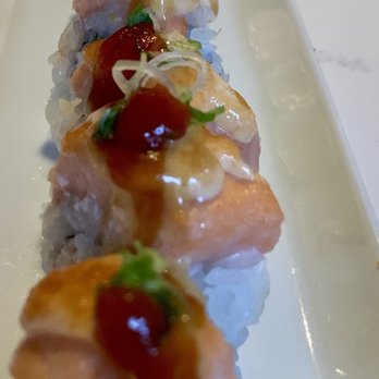 Umi Sushi - Sushi Bars Near Me - Jacksonville, Oregon