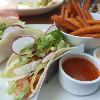 JOEY Burnaby - Baja fish tacos - Canadian (New) Near Me - Burnaby, British Columbia