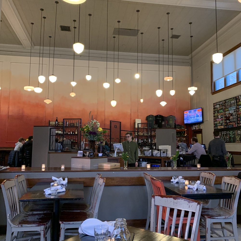 Merchants Pub & Plate - Bar area - New American Near Me - Lawrence, Kansas