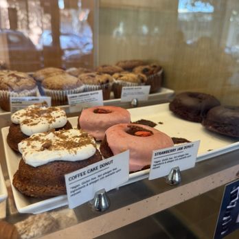 Temple Coffee - Vegan and gluten free sugar plum bakery goodies , donuts etc - Coffee & Tea Near Me - Davis, California