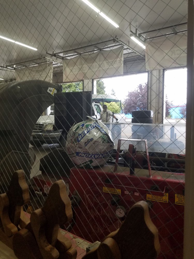 LES SCHWAB TIRE CENTER Updated September 2024 21 Reviews 3025