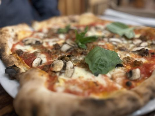 Zeneli Pizzeria e Cucina Napoletana by null