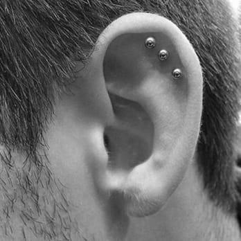 Corpus Memori - piercing triple helix - Tattoo Near Me - Nantes, 44