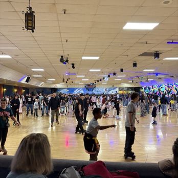 Roller King Skating & Blading - Skating Rinks Near Me - Roseville, California Roller King Skating & Blading - Skating Rinks Near Me - Roseville, California