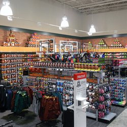 DICK'S Sporting Goods