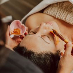 SkinMotive By Nora - Anti-aging facials