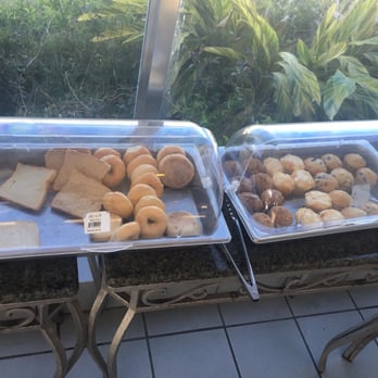 Makai Beach Lodge - Breakfast - Resorts Near Me - Ormond Beach, Florida Makai Beach Lodge - Breakfast - Resorts Near Me - Ormond Beach, Florida