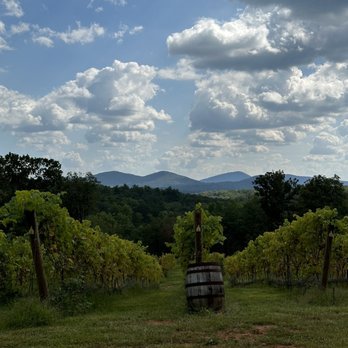 Limoges Cellars - Wine Tasting Room Near Me - Cleveland, Georgia