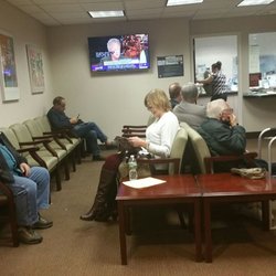 North Shore Diabetes & Endocrine Associates - Usally waitting 2hours to see doctor.