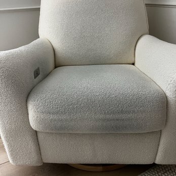 Mexsteam - My chair before he cleaned it no brown stain in bottom - Carpet Cleaning Near Me - San Diego, California