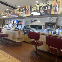 Diner behind the counter! Diner behind the counter!