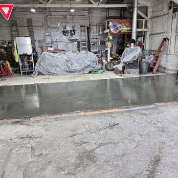 Clint Sommer Concrete - Replaced a section of this garage for the customer to install a lift. - Masonry/Concrete Near Me Clint Sommer Concrete - Replaced a section of this garage for the customer to install a lift. - Masonry/Concrete Near Me