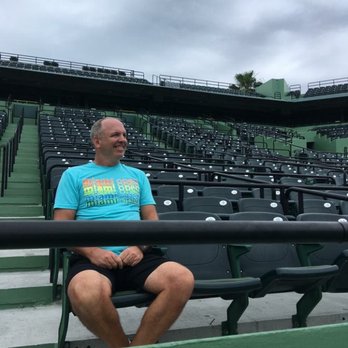 Miami Open - I drove to Key Biscayne and I got to Crandon Park Tennis Center early for good seats. : ) - Tennis Near Me - Miami Gardens, Florida Miami Open - I drove to Key Biscayne and I got to Crandon Park Tennis Center early for good seats. : ) - Tennis Near Me - Miami Gardens, Florida