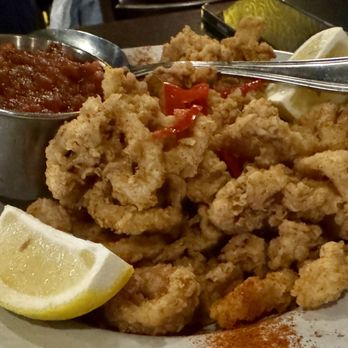 Gino’s East - Calamari with its nice batter that was not oily or soggy. Nice and crispy, yet tender inside - Pizza Near Me - Sherman Oaks, California Gino’s East - Calamari with its nice batter that was not oily or soggy. Nice and crispy, yet tender inside - Pizza Near Me - Sherman Oaks, California