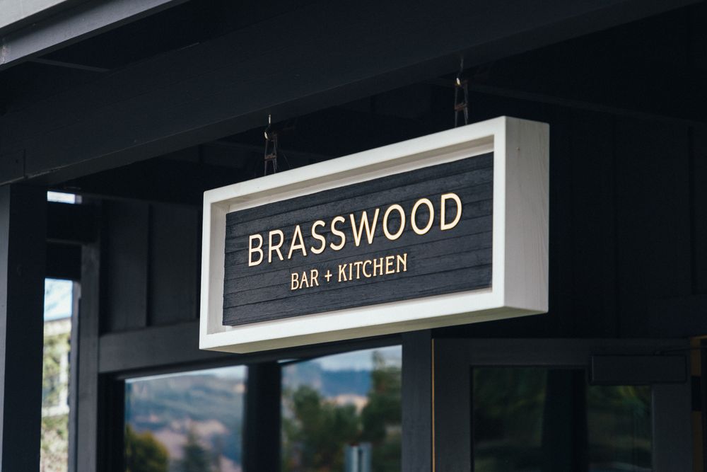 Brasswood Bar + Kitchen