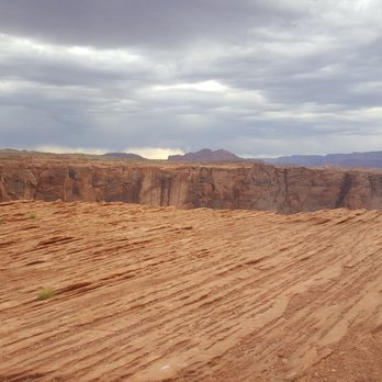 Horseshoe Bend - Dark clouds? Who cares! - Hiking Near Me - Page, Arizona