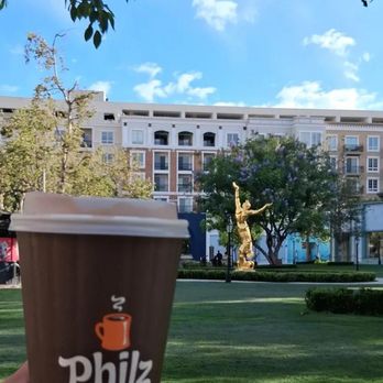 Philz Coffee - Iced Mocha Tesora - Coffee & Tea Near Me - Glendale, California Philz Coffee - Iced Mocha Tesora - Coffee & Tea Near Me - Glendale, California