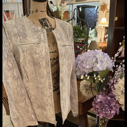 Just Good Stuff - Ladies Leather Just in time for the Rodeo !