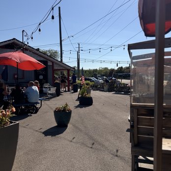 Taffy's Hot Dog Stand - Tables - Hot Dogs Near Me - Orchard Park, New York
