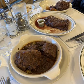 Versailles - Oxtail - Cuban Near Me - Miami, Florida Versailles - Oxtail - Cuban Near Me - Miami, Florida