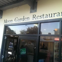 Moongarden Restaurant - Owner here helped us when our pizza order was totally abandoned & lost @Sand Bo. Moon Garden to the rescue. Great service