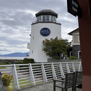 Lighthouse Bar & Grill - Outside - New American Near Me - Bellingham, Washington