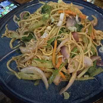 Himalaya Tibetan Momo - Chow mein is so good! - Himalayan/Nepalese Near Me - Nyack, New York