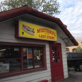 Mustard's Last Stand - Front entrance to MLS! - Fast Food Near Me - Evanston, Illinois