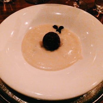 Fuego - Jordskoksuppe med en crispy croquet på toppen, fyldt med svineconfit - Argentine Near Me - Copenhagen, 84