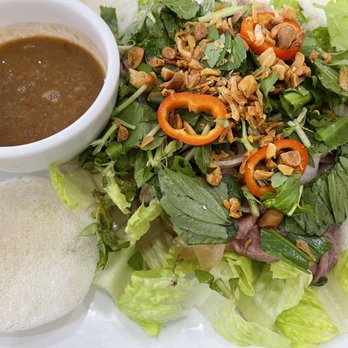 Pho Que Huong - Lemon beef salad - Vietnamese Near Me - Honolulu, Hawaii