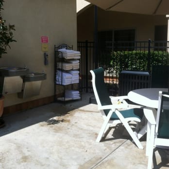 Ayres Hotel - Towels :)... - Hotels Near Me - Redlands, California Ayres Hotel - Towels :)... - Hotels Near Me - Redlands, California